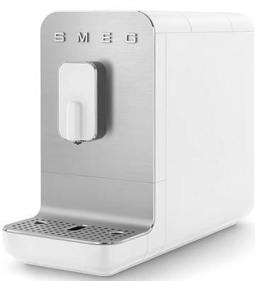SMEG BCC01WHMEU белая матовая автоматическая кофемашина